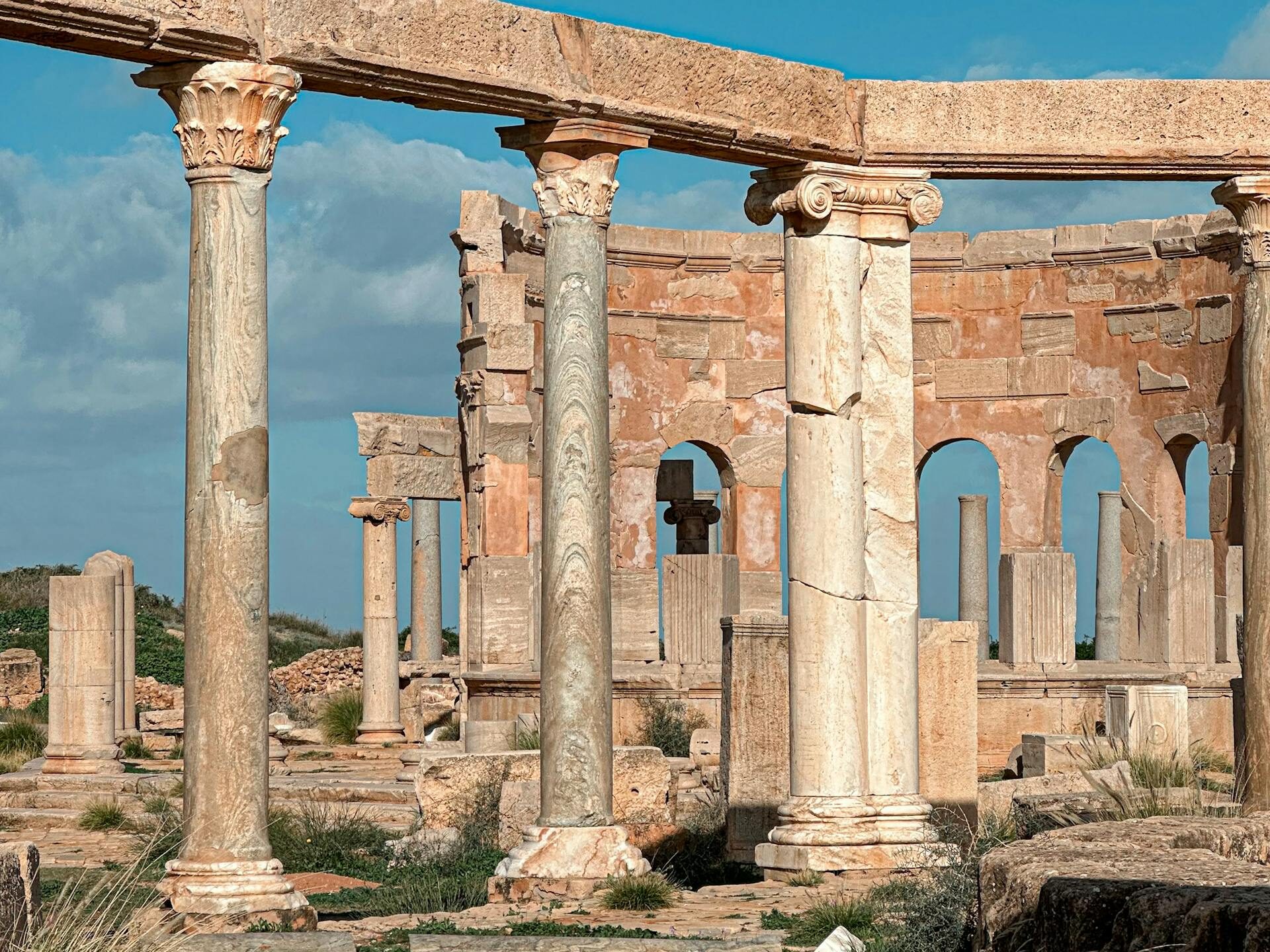 Lost Ancient Cities to Visit: Discover History's Wonders 8 lost civilizations