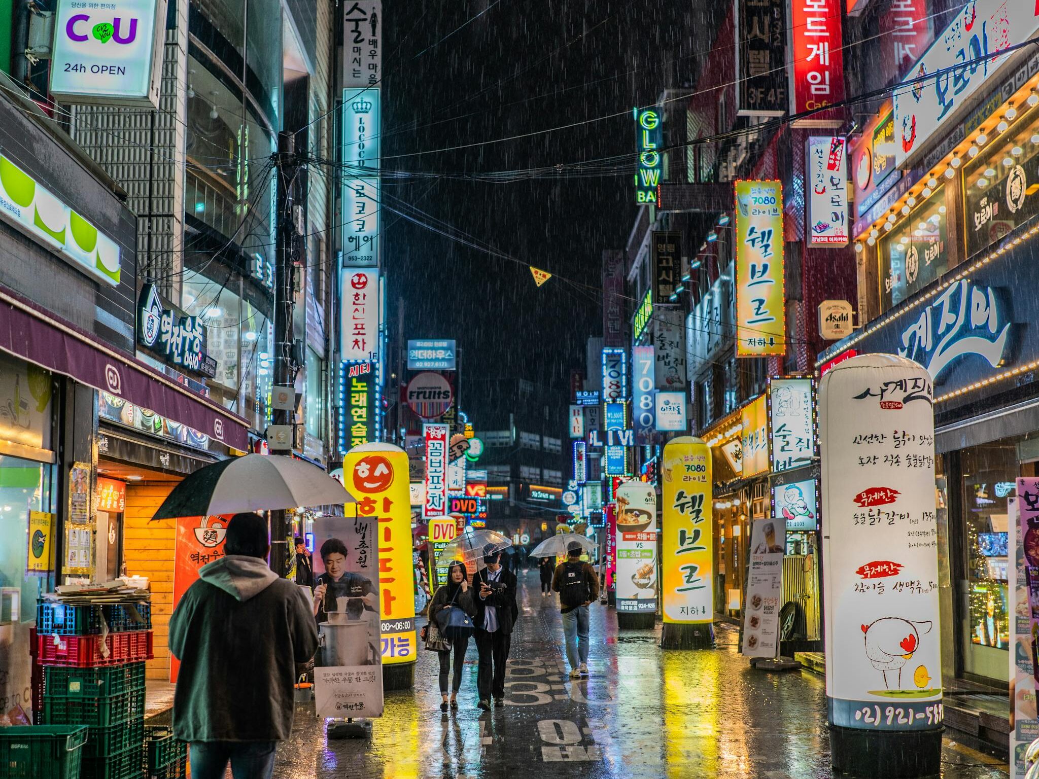 10 Safest Countries for Your First Solo Trip: A Beginner's Guide to Safe Solo Travel 9 solo travel planning